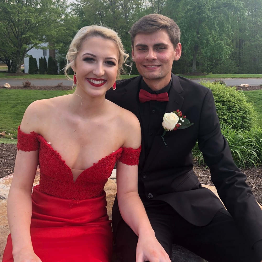 Red Formal Gown - Picture 4 of 8